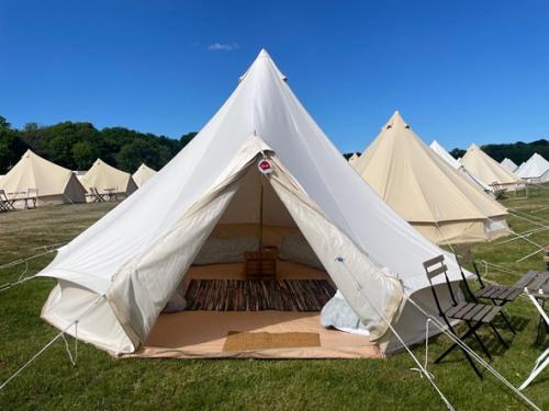 13894p-glamping-3-590