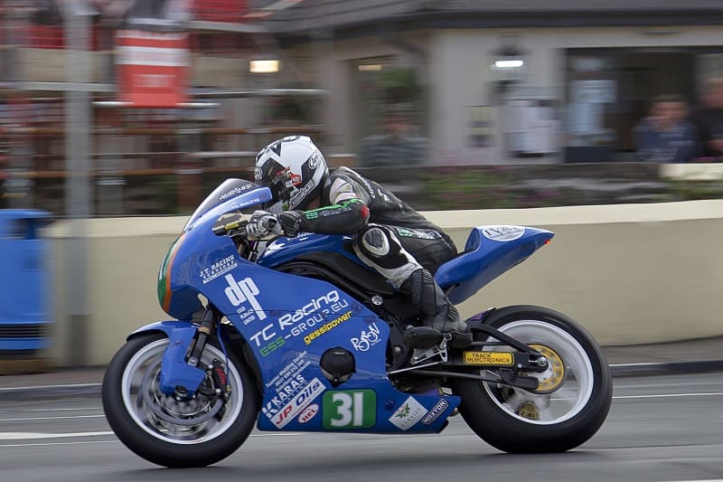 isle of man tt racing photo