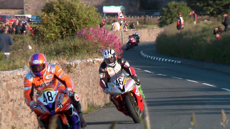 isle of man tt racing photo
